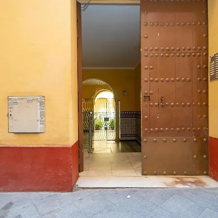 Apartamento Tranquilo Y Con Encanto En Palacio Sevillano, Junto Catedral A Acond Y Wifi Apartment Sevilla